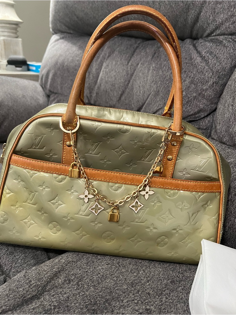 Louis Vuitton Green Vernes Handbag 💯 Authentic - Picture 2 of 14